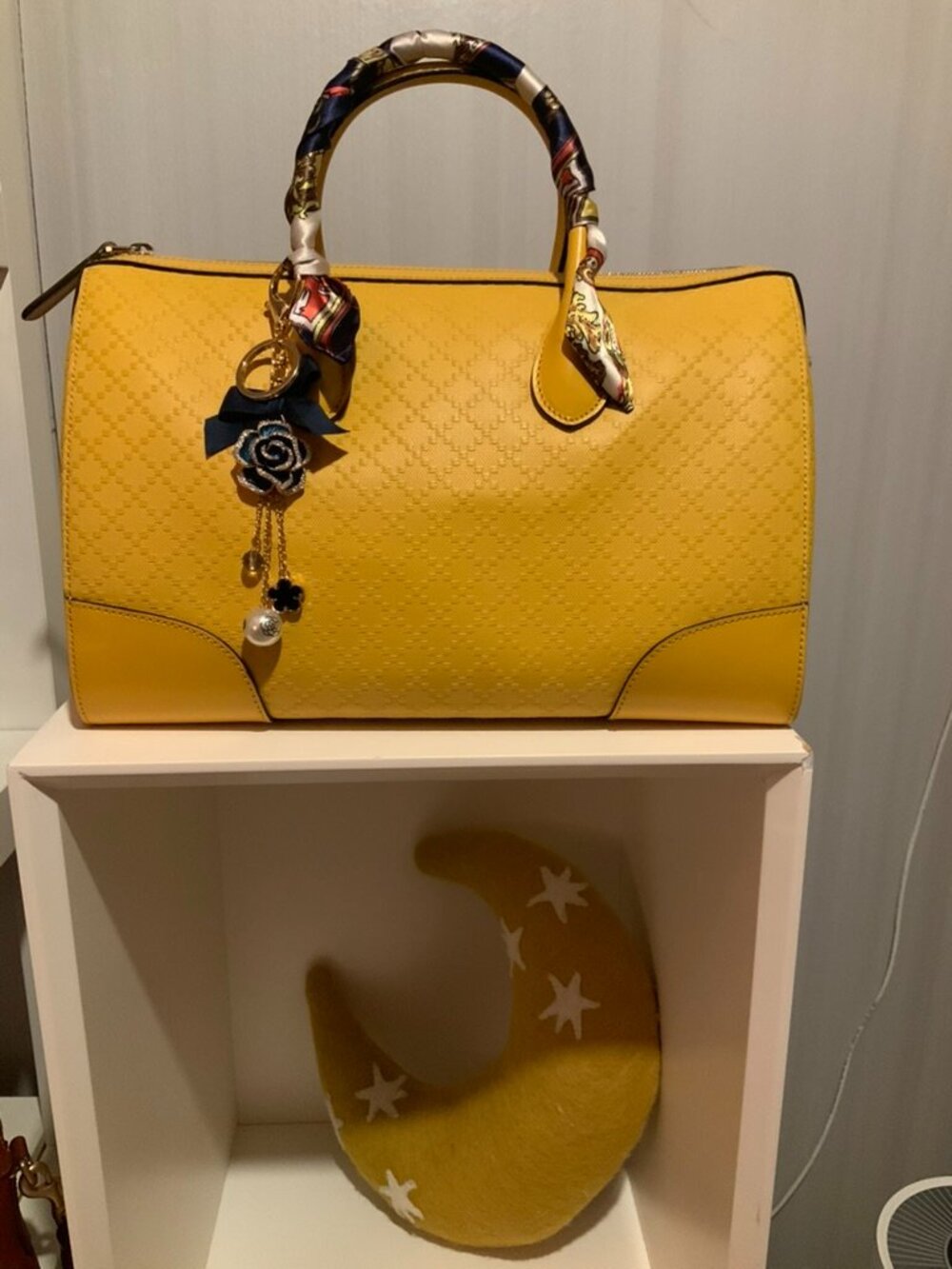 Gucci 30 Boston Yellow